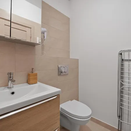 Iacobescu Apartament Bucureşti